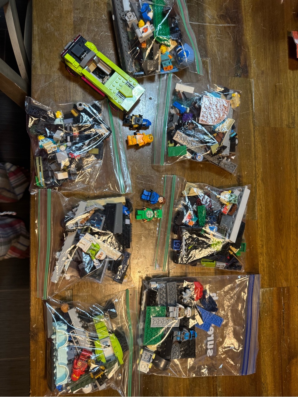 Legos Lot Assorted Minifigures Vehicles